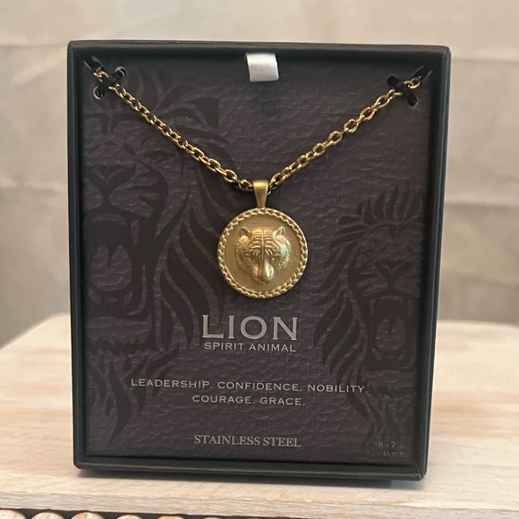 ⚡️Bain x Miller Men's "LION" Spirit Animal Necklace - Picture 1 of 3